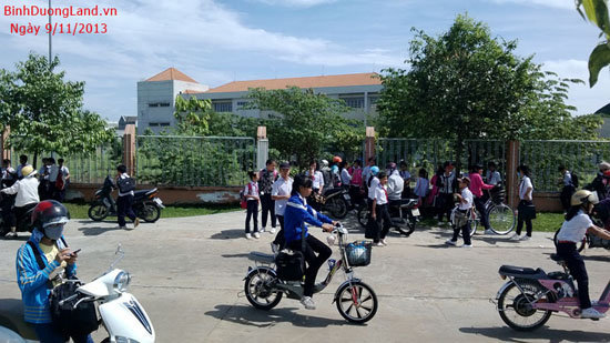 Cần Bán đất Mỹ Phước 3 đường 25 met đông dân cư, gần trường học